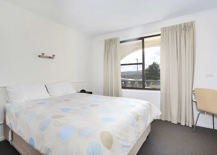 Tamar River Villas