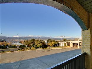 Tamar River Aparthotel 3*